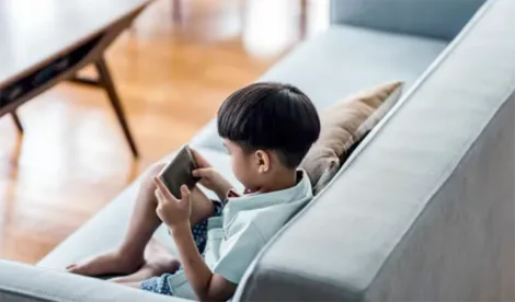 Singapore siết kiểm soát tải ứng dụng đối với người dưới 18 tuổi