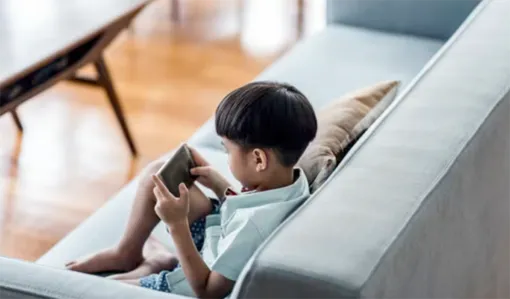 Singapore siết kiểm soát tải ứng dụng đối với người dưới 18 tuổi