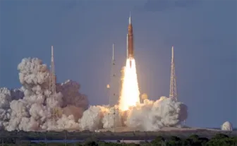 NASA thực hiện sứ mệnh đưa con người lên Mặt Trăng sau hơn 50 năm