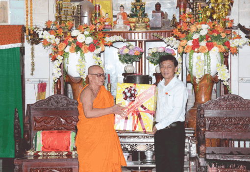 ប្រ​ធាន​ក្រុម​ប្រឹក្សា​ជន​ជាតិ​នៃ​រដ្ឋ​សភា អញ្ជើញ​ទៅ​សួរ​សុខ​ទុក្ខ និង​ជូន​ពរ​បុណ្យ​ចូល​ឆ្នាំ​ថ្មី​នៅ​ខេត្ត​កា​ម៉ាវ