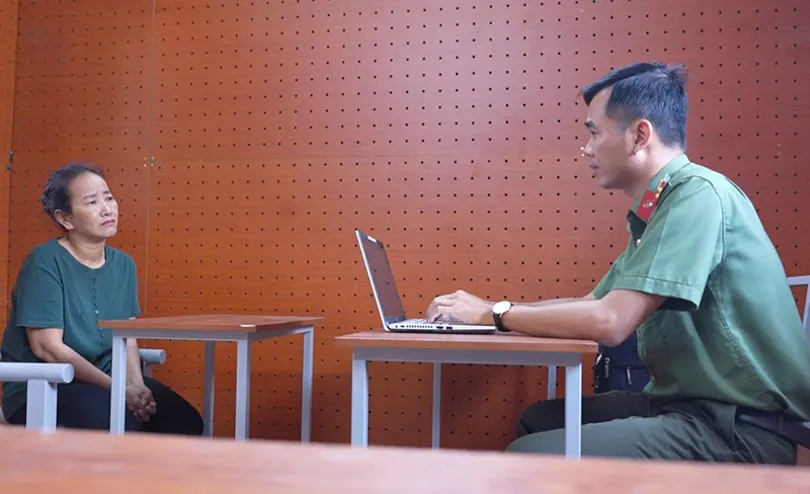 Bắt đối tượng trong đường dây tổ chức đưa tàu cá và ngư dân khai thác hải sản trái phép