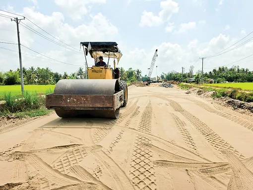 Đẩy nhanh tiến độ các công trình giao thông trọng điểm