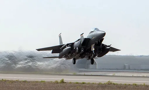 Mỹ tăng cường tên lửa tầm xa cho chiến dịch chống Iran