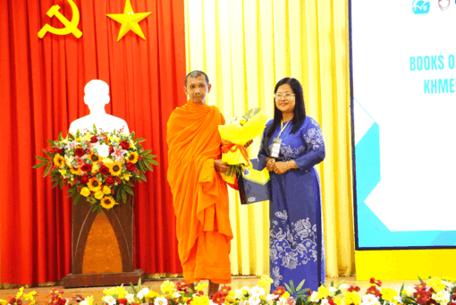 ព្រះ​តេជ​ព្រះ​គុណ​គឹម​ថាញ់​ហៀង – គំរូ​ឆ្នើម