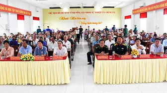 100 phần quà tặng người có công tại phường Khánh Hòa