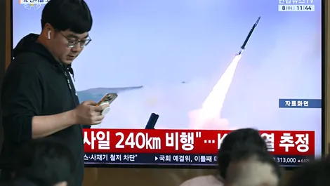 Triều Tiên phóng nhiều tên lửa đạn đạo về phía Đông