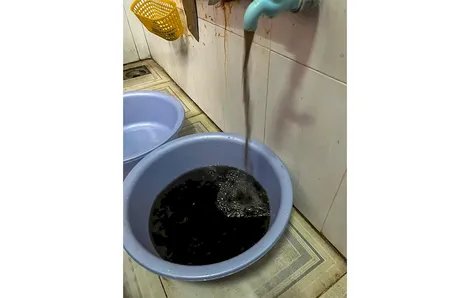 Nước sinh hoạt bẩn, chảy yếu