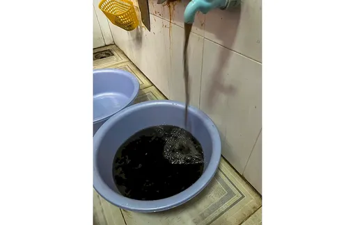 Nước sinh hoạt bẩn, chảy yếu