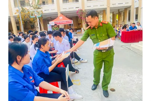 Chủ động tuyên truyền pháp luật về giao thông trong học đường