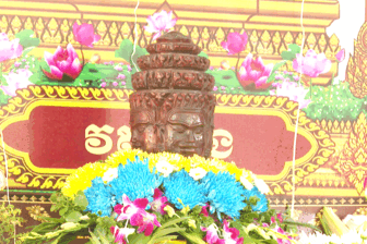 ហេតុ​អ្វី ពិ​ធី​បុណ្យ​ចូល​ឆ្នាំ​ថ្មី​ប្រា​រព្ធ​ឡើង​នៅ​ពាក់​កណ្ដាល​ខែ​មេ​សា?