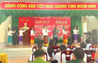 Xã Tài Văn họp mặt mừng Tết Chôl Chnăm Thmây