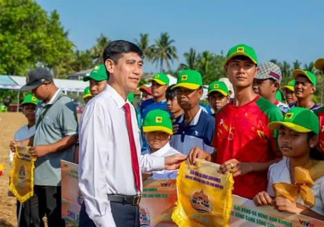 Agribank đồng hành cùng giải Bóng đá Nông dân Khmer khu vực ĐBSCL 2026