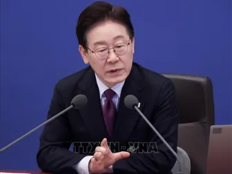 Tổng thống Hàn Quốc kêu gọi cải tổ mô hình kinh tế