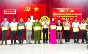 Xã Thạnh Quới khen thưởng 12 tập thể và 46 cá nhân có thành tích xuất sắc trong công tác bầu cử