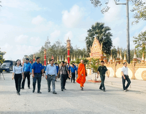 តំ​បន់​ជន​រួម​ជាតិ​ខ្មែរ​នៅ​ខេត្ត​កា​ម៉ាវ ឈាន​ឡើង​អភិ​វឌ្ឍន៍