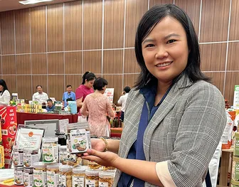 Cô kỹ sư công nghệ thực phẩm nâng tầm giá trị nông sản quê hương