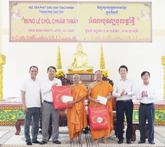 Lãnh đạo thành phố chúc Tết cổ truyền Chôl Chnăm Thmây của đồng bào Khmer