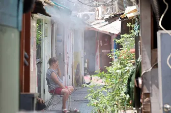 Hàn Quốc trả tiền cho người giúp đỡ các hộ đơn thân