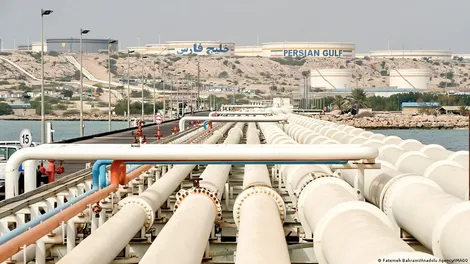 Mỹ bóp “yết hầu” kinh tế của Iran?