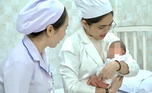 Điều trị hiếm muộn kết hợp đảm bảo sức khỏe thế hệ tương lai