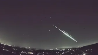 Đêm mai, chờ đón “cầu lửa” Thiên Cầm rực sáng dưới trăng non