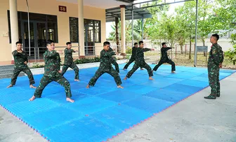 Nâng cao chất lượng huấn luyện, xây dựng lực lượng vũ trang chính quy