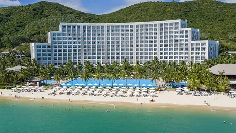 Từ nghỉ dưỡng đến “đảo hội” 24/7: Vì sao Hòn Tre luôn hút khách quanh năm?