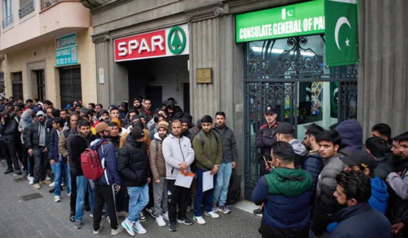 Tây Ban Nha cấp quy chế pháp lý cho người nhập cư không có giấy tờ hợp lệ