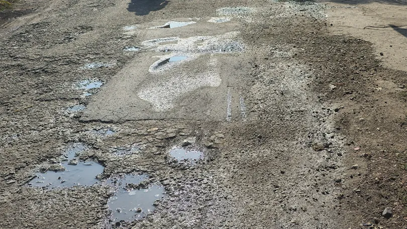 Đường xuống cấp, tiềm ẩn tai nạn