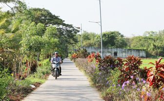បង្កើន​កម្រិត​ហេ​ដ្ឋារ​ចនា​សម្ព័ន្ធ​គមនាគមន៍​ ជា​កម្លាំង​ចលករ​អភិវឌ្ឍ​តំ​បន់​ជន​រួម​ជាតិ​ខ្មែរ​