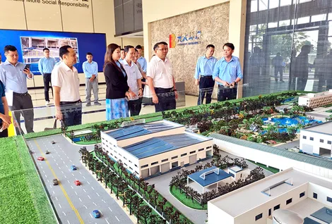 Quan tâm đầu tư dây chuyền xử lý rác thải độc hại