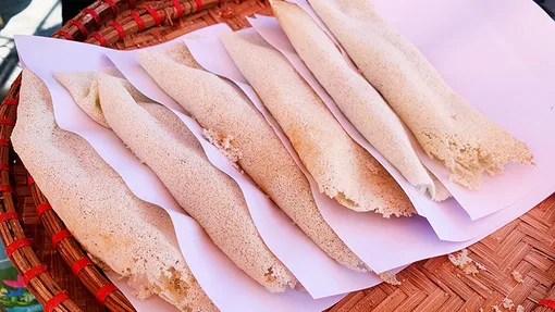 Về Cần Thơ thưởng thức bánh dứa