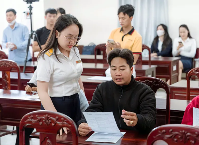 Không yêu cầu hộ kinh doanh có doanh thu từ 500 triệu đồng/năm trở xuống ngừng sử dụng hóa đơn điện tử