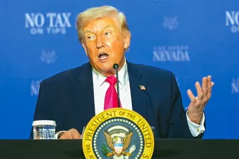 Ông Trump thừa nhận cuộc chiến với Iran là “sự chệch hướng nhỏ”