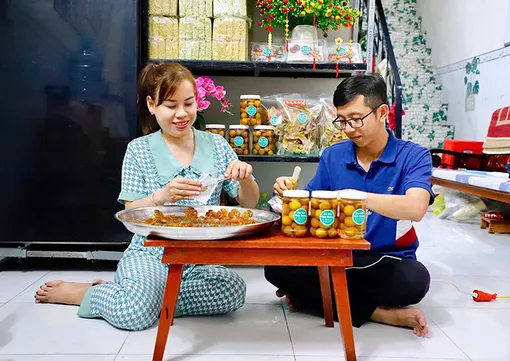 Cùng nhau đi qua gian khó