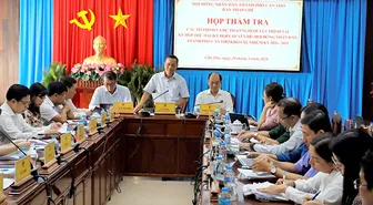 Thống nhất trình HĐND thành phố xem xét quy định chủ tịch UBND xã, phường được ủy quyền cho công chức thực hiện chứng thực