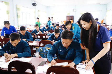 Đẩy mạnh tư vấn, giới thiệu việc làm cho lao động trẻ