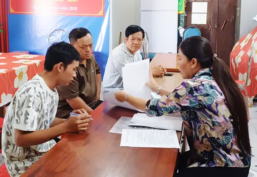 “Một cửa gần dân” - gần gũi và tận tâm