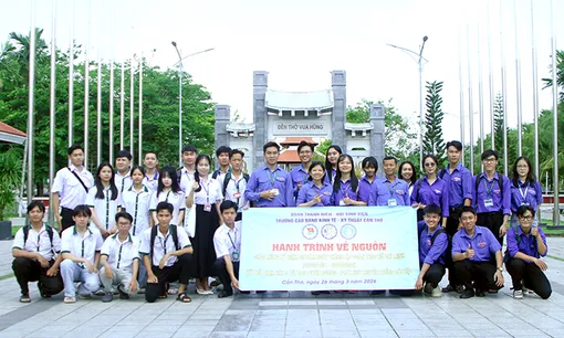 Xung kích, tình nguyện làm theo lời Bác