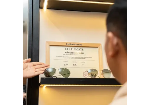 Kính RayBan chính hãng tại Hải Triều: An tâm từ chất lượng đến dịch vụ