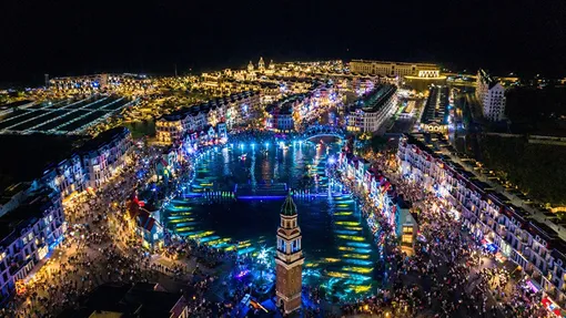 Phú Quốc United Center: Từ “tâm điểm không ngủ” đến “vũ trụ lễ hội” bùng nổ