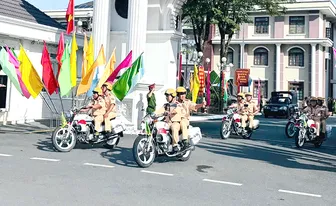 Nỗ lực giữ vững trật tự an toàn giao thông thành phố