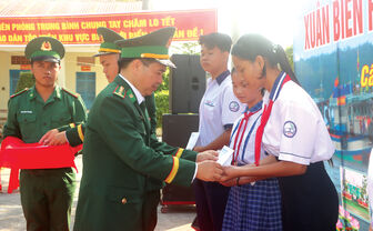 រក្សា​ភាព​សុខ​សាន្ត​តំ​បន់​ព្រំ​ដែន​សមុទ្រ​