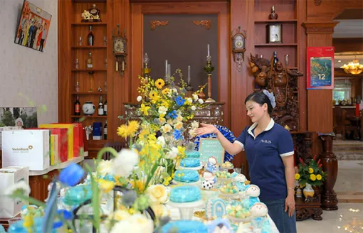 Khởi nghiệp từ việc “điểm tô” cho nghi lễ đời người