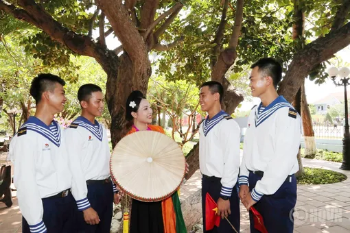 Sức trẻ Trường Sa