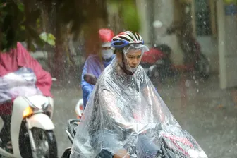 Thời tiết ngày 23/4: Không khí lạnh tràn xuống, Bắc Bộ mưa dông diện rộng