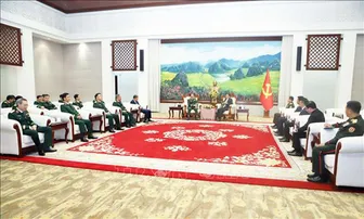 Đoàn kết giữa hai Quân đội Việt Nam - Lào là đặc biệt của đặc biệt