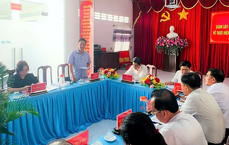 Đoàn Giám sát số 598 của Ban Thường vụ Thành ủy làm việc tại xã Vĩnh Trinh