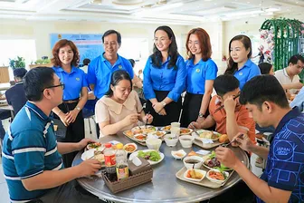 Quan tâm nâng cao quyền lợi người lao động