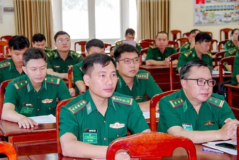 Thượng úy Dương Xuân Lộc đoạt giải Nhất Hội thi Báo cáo viên giỏi năm 2026